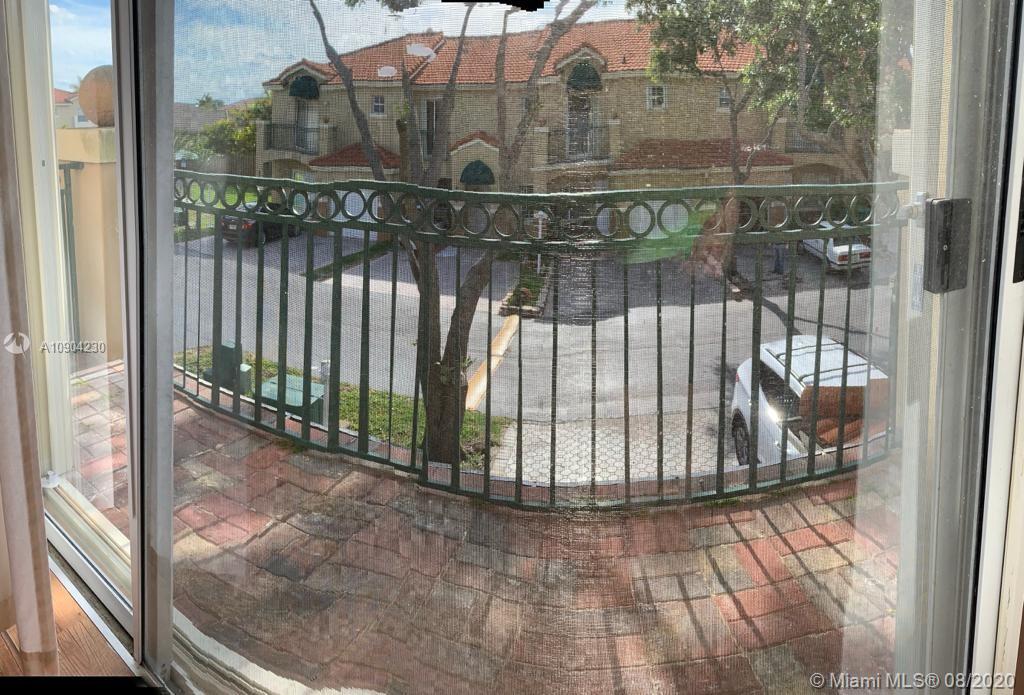 6857 Southwest 158th Pass Miami, FL 33193 - Photo 18 of 41 a view of outdoor space