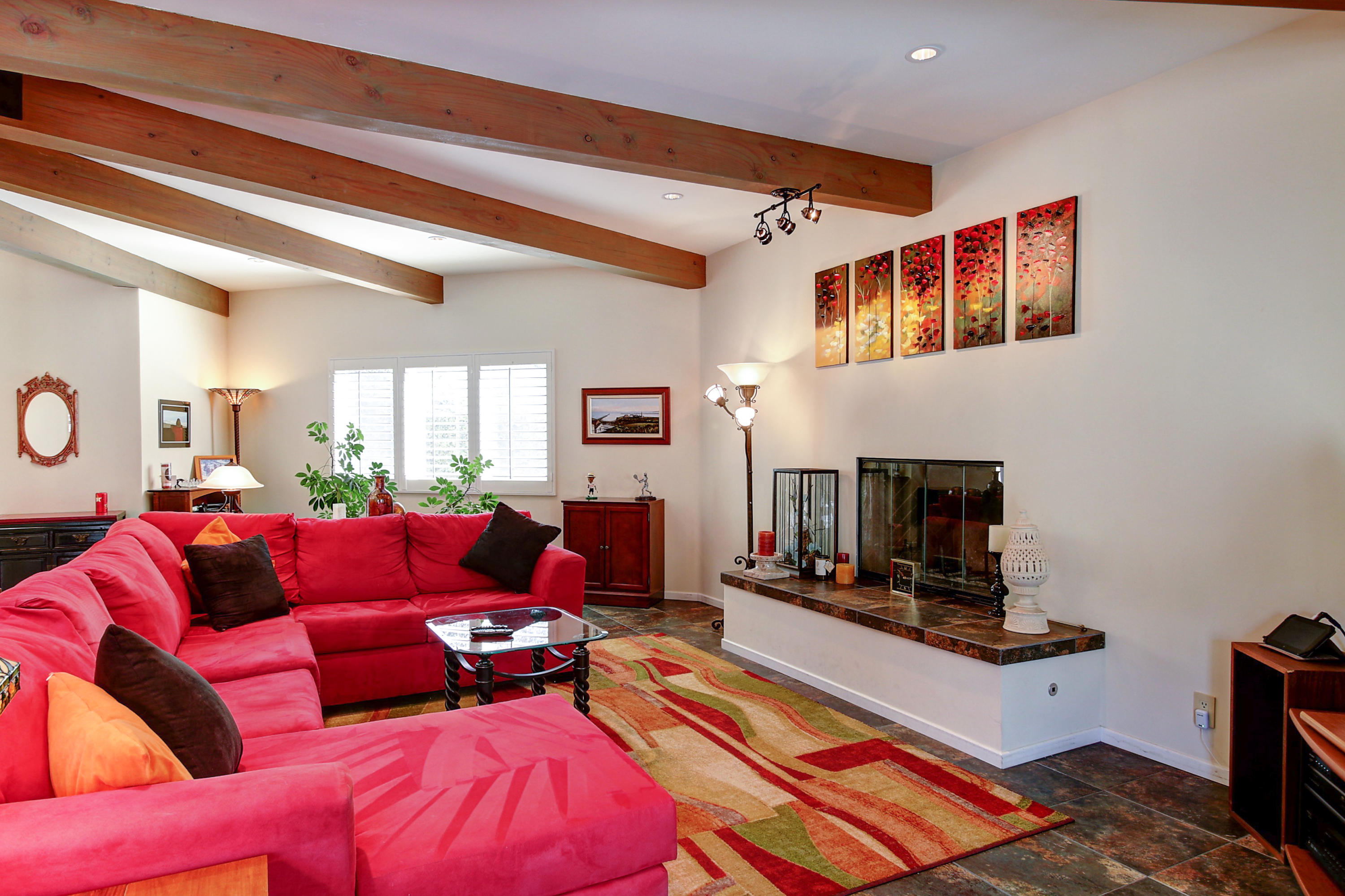 595 Sycamore Vista Road Santa Barbara, CA 93108 - Photo 3 of 33 016