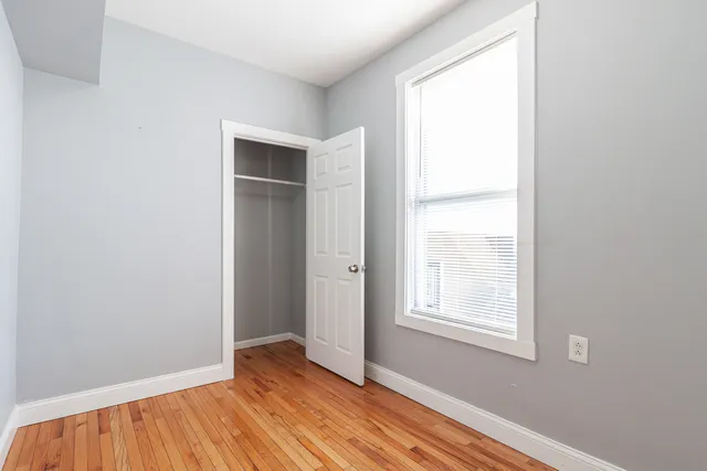 $1,950 | 2968 North Ridgeway Avenue, Unit 2R, Chicago, IL 60618