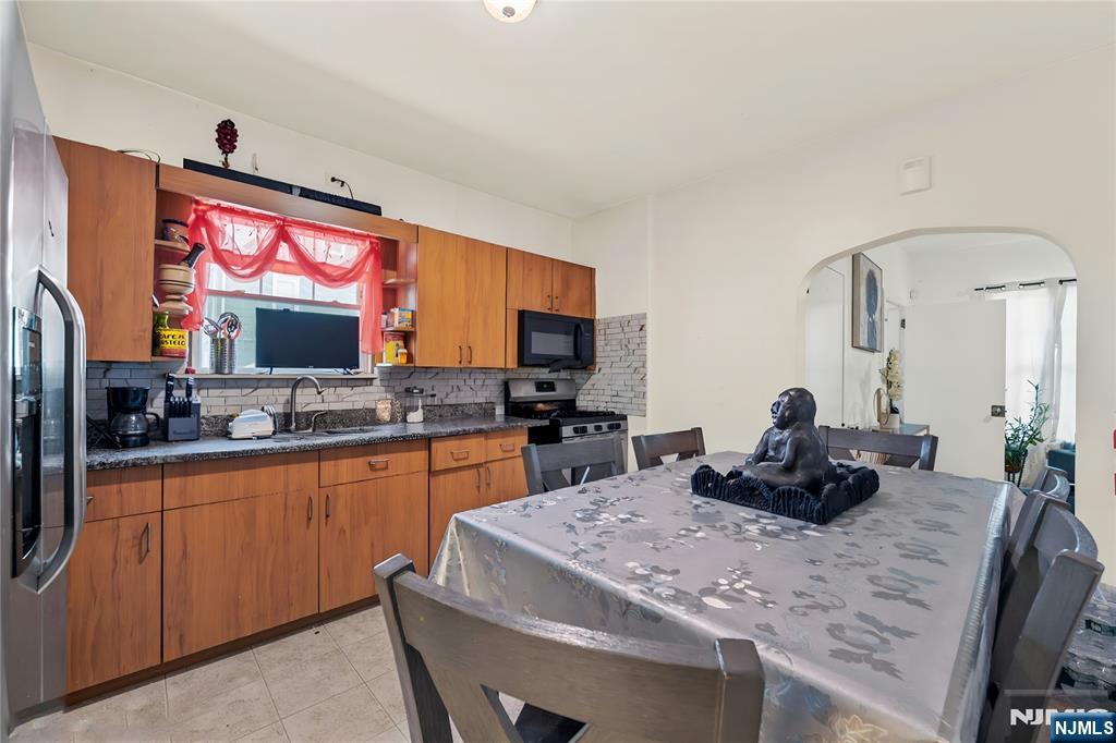 119 Halstead Avenue Wallington, NJ 07057 - Photo 11 of 50