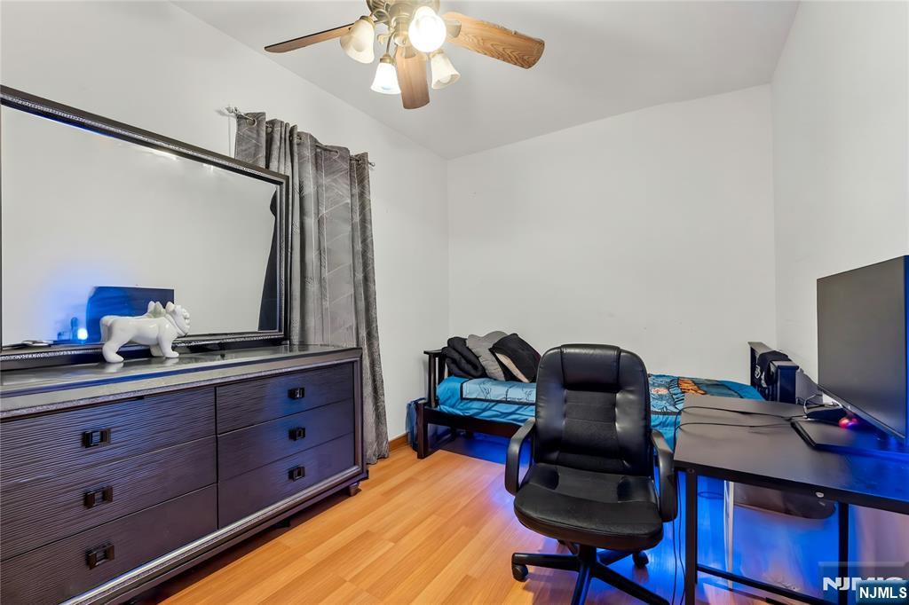 119 Halstead Avenue Wallington, NJ 07057 - Photo 13 of 50