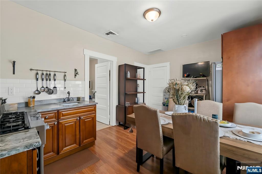 119 Halstead Avenue Wallington, NJ 07057 - Photo 20 of 50