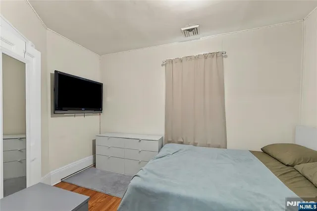 $725,000 | 119 Halstead Avenue, Wallington, NJ 07057