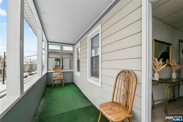 $725,000 | 119 Halstead Avenue, Wallington, NJ 07057