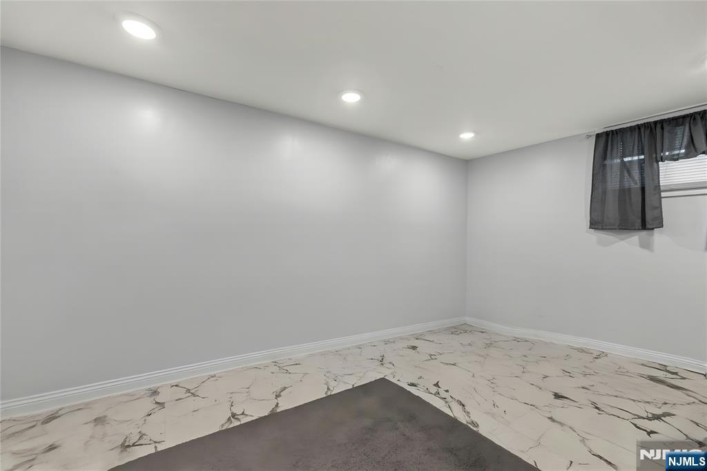 119 Halstead Avenue Wallington, NJ 07057 - Photo 34 of 50