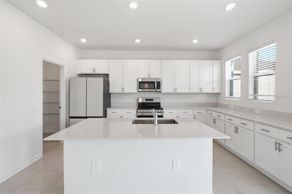 694 Peroni Avenue DeBary, FL 32713 - Photo 13 of 42