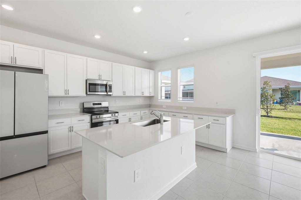 694 Peroni Avenue DeBary, FL 32713 - Photo 9 of 42