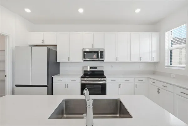 $495,000 | 694 Peroni Avenue, DeBary, FL 32713