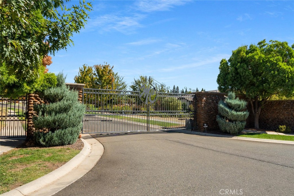 6 Matada Court Chico, CA 95928 - Photo 3 of 14 a view of outdoor space and yard