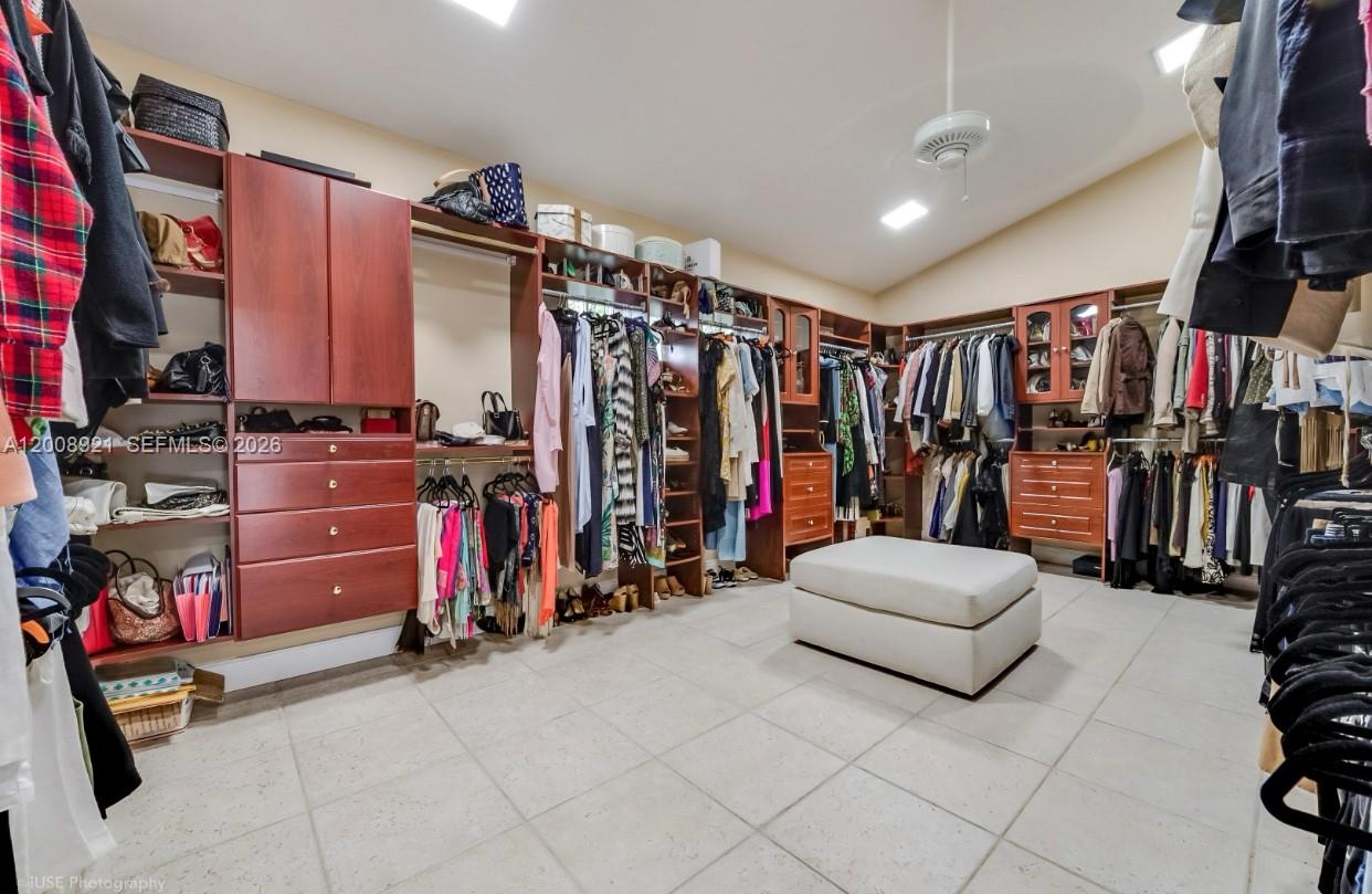 6875 Southwest 96th Street, Unit 6875 Pinecrest, FL 33156 - Photo 16 of 26 Primary