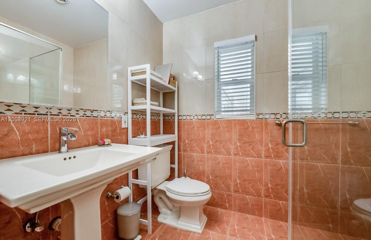 6875 Southwest 96th Street, Unit 6875 Pinecrest, FL 33156 - Photo 24 of 26