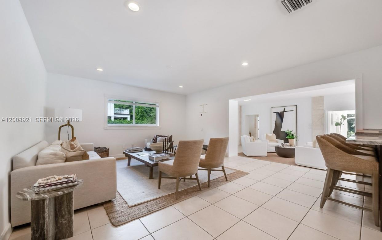 6875 Southwest 96th Street, Unit 6875 Pinecrest, FL 33156 - Photo 9 of 26