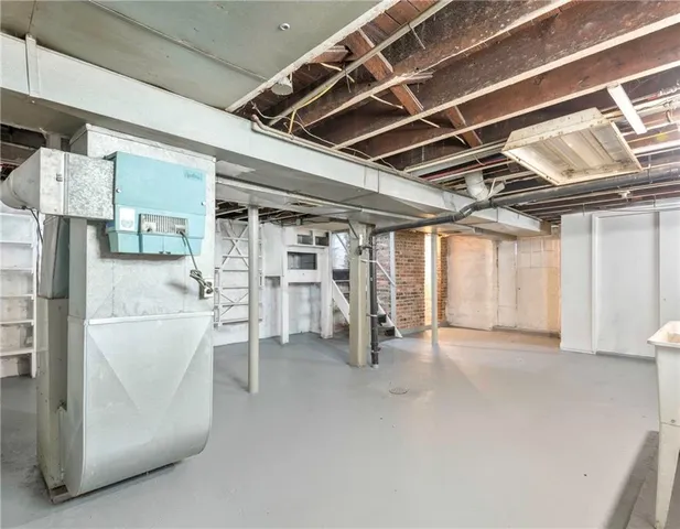 a view of a storage & utility room