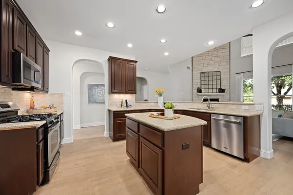 $725,000 | 8620 Alophia Drive, Austin, TX 78739
