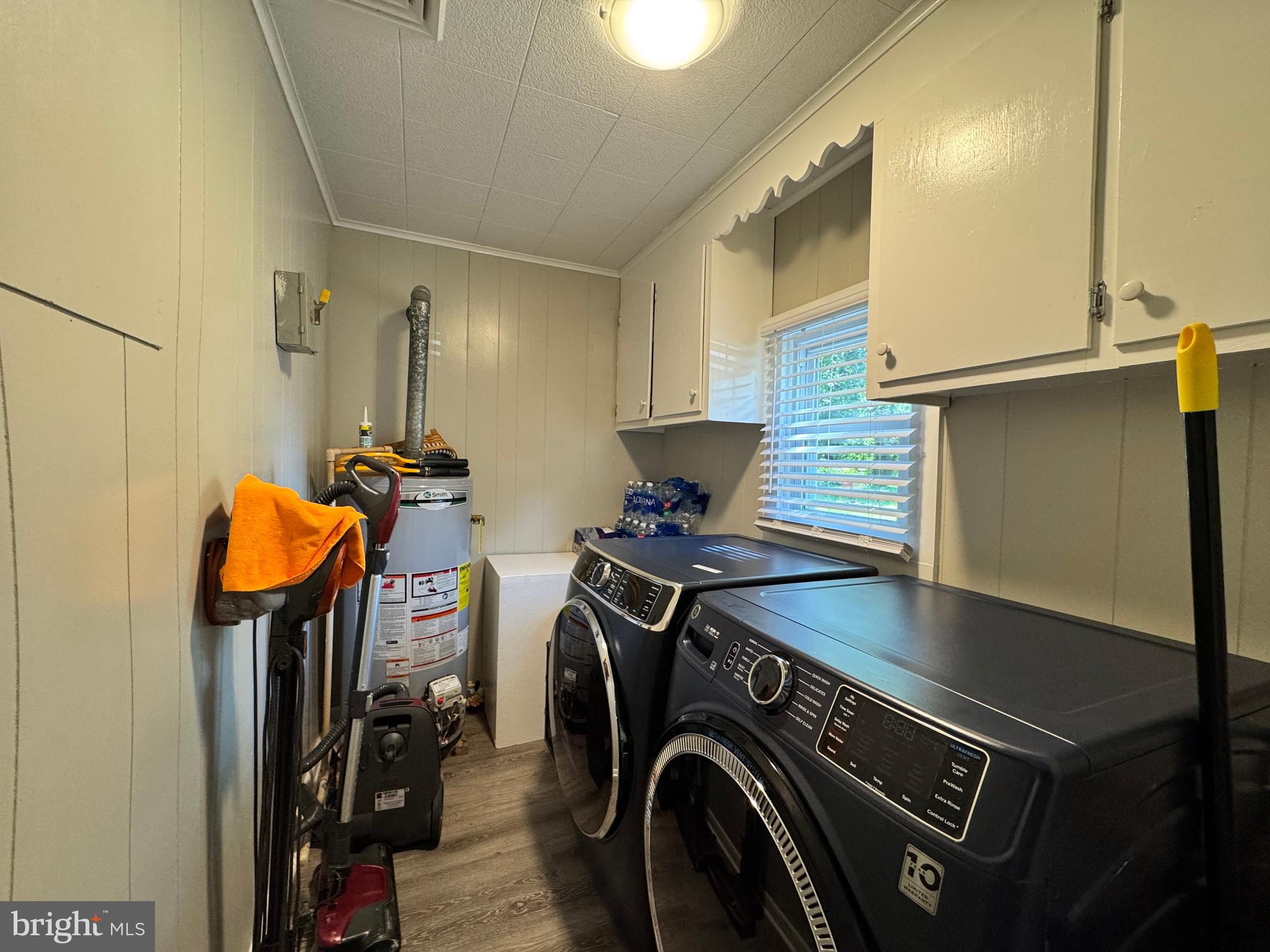 30483 Bennett Road Salisbury, MD 21804 - Photo 19 of 46 a utility room with dryer and washer