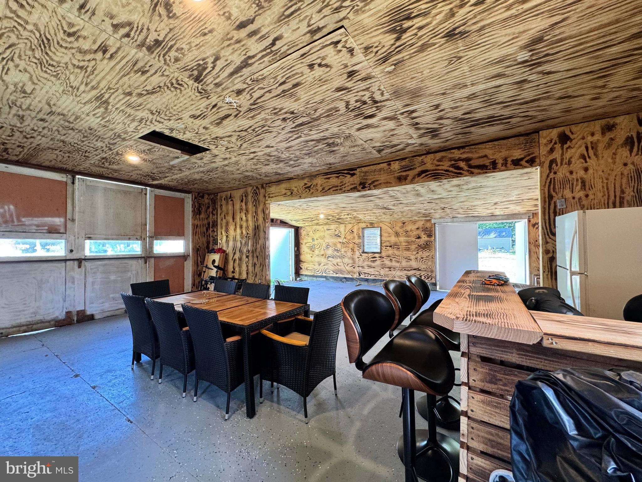30483 Bennett Road Salisbury, MD 21804 - Photo 41 of 46 a dining room with furniture and window
