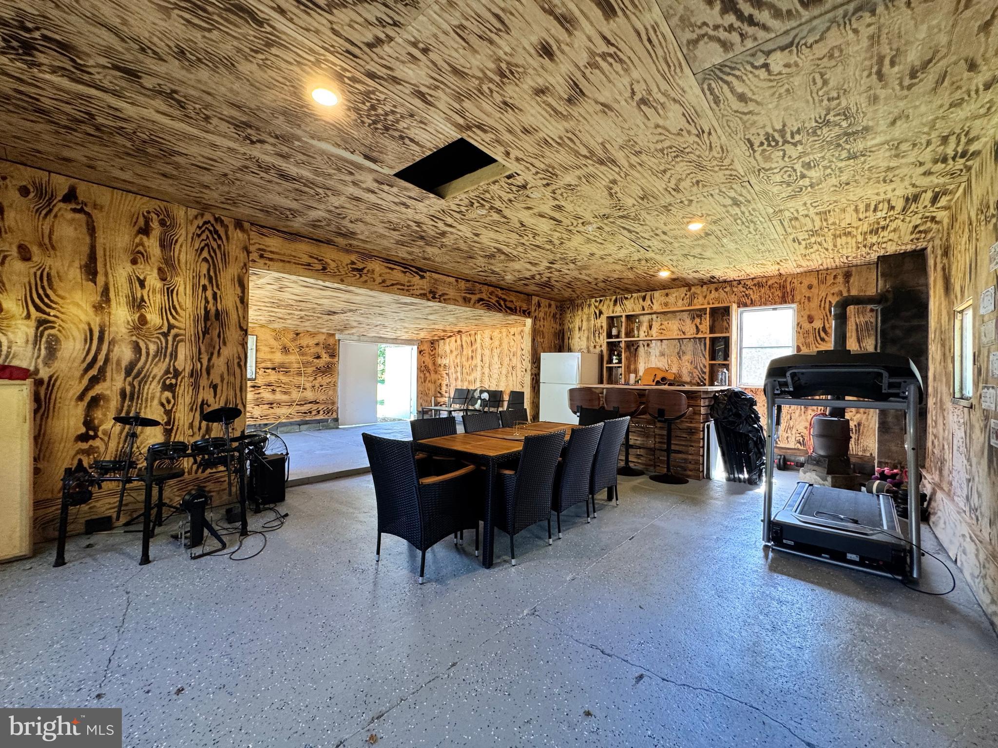 30483 Bennett Road Salisbury, MD 21804 - Photo 46 of 46 a living room with furniture and a large window
