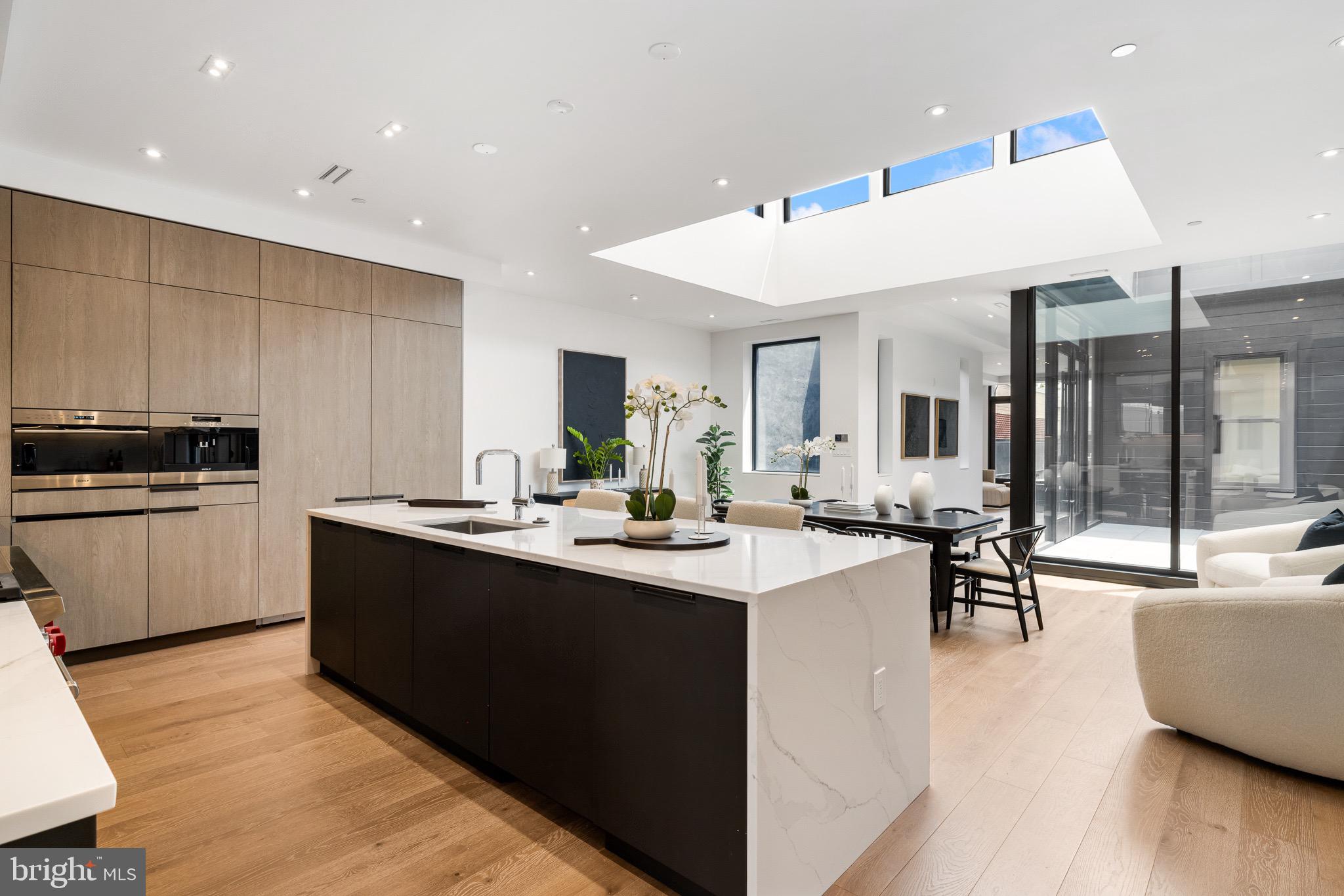 124 North 2nd Street, Unit PH Philadelphia, PA 19106 - Photo 16 of 69 a kitchen with counter top space and appliances
