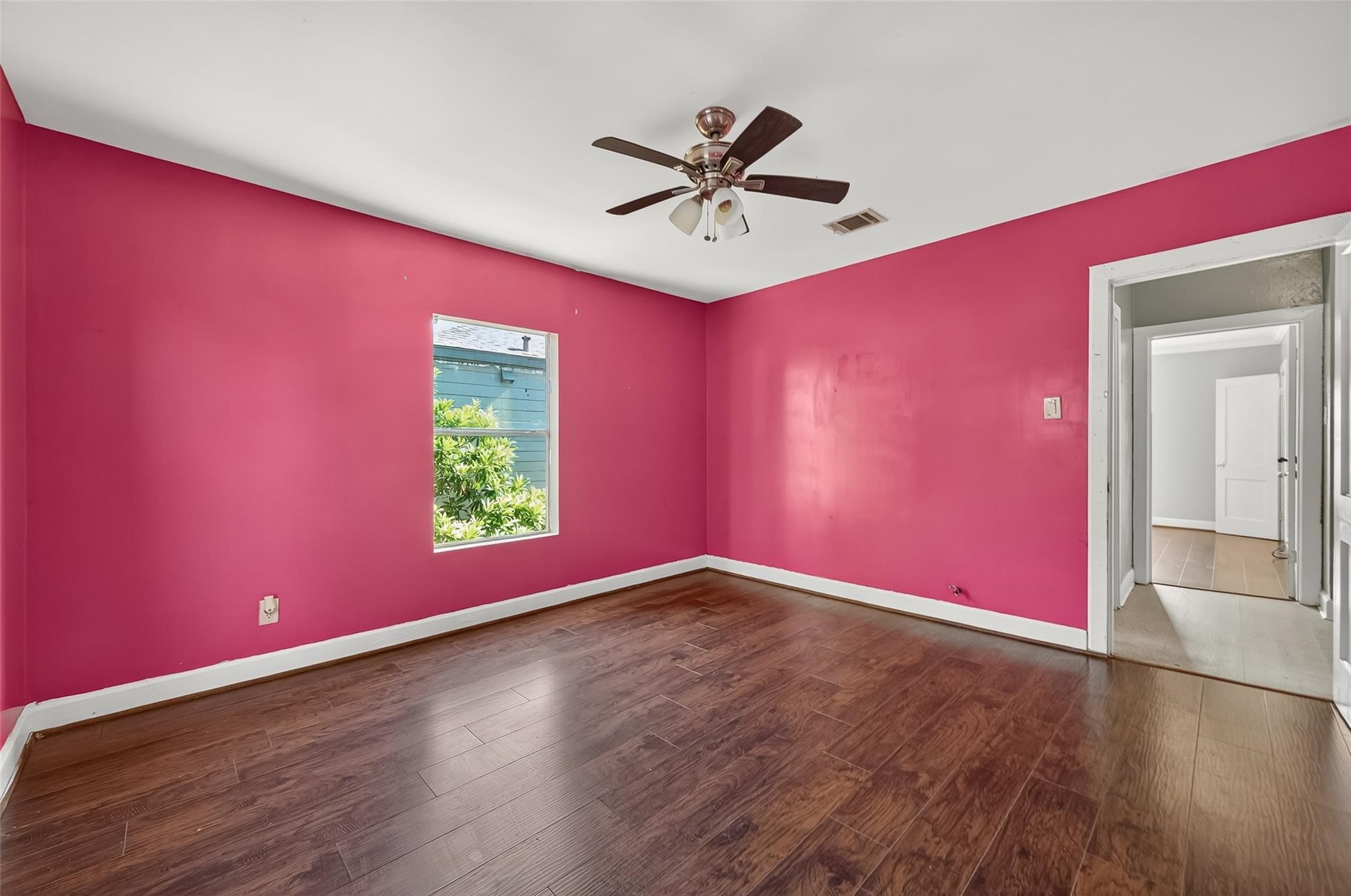 7111 Myrtle Street Houston, TX 77087 - Photo 11 of 24