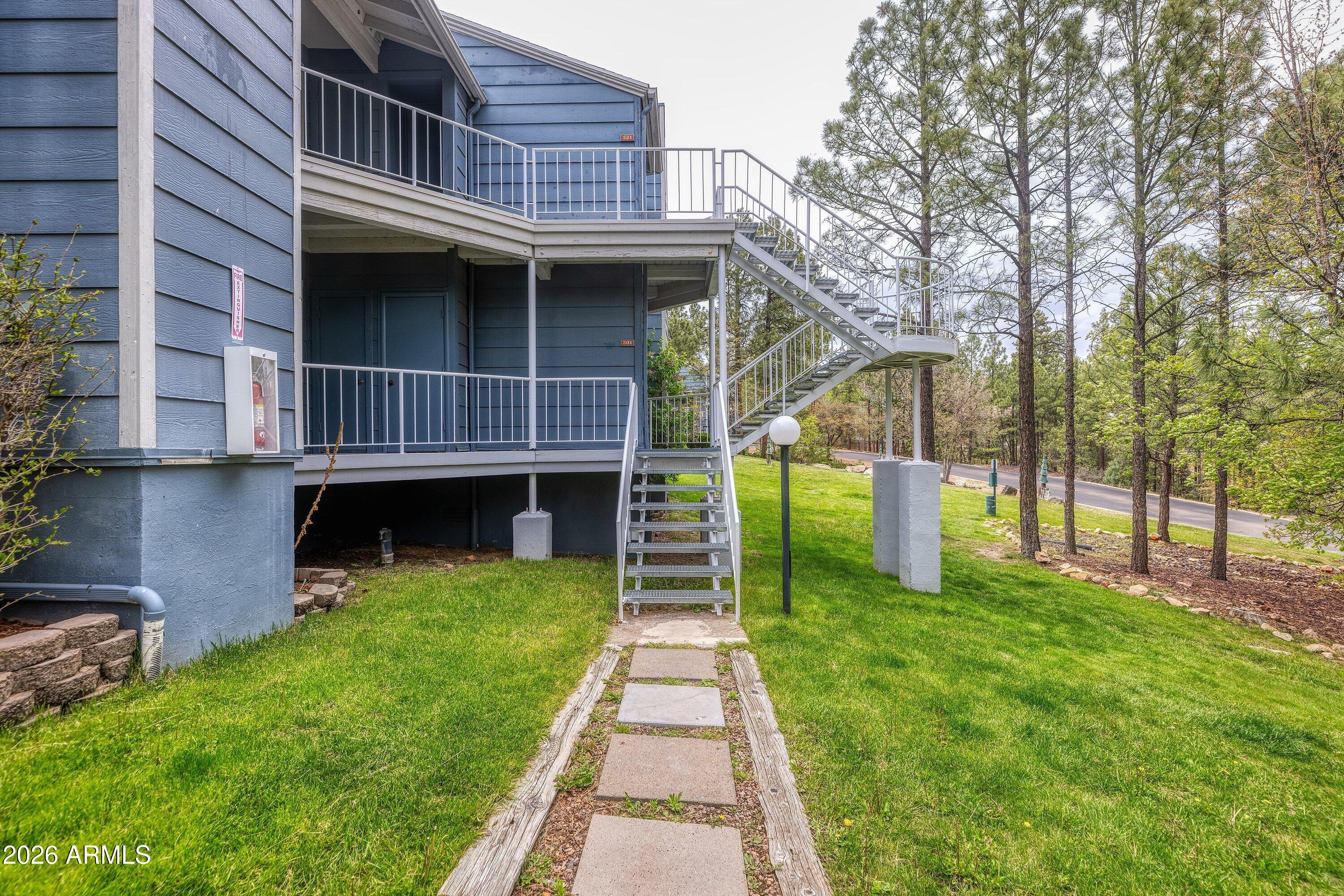 2700 South White Mountain Road, Unit 302 Show Low, AZ 85901 - Photo 2 of 22 2700 S White Mountain Road #302