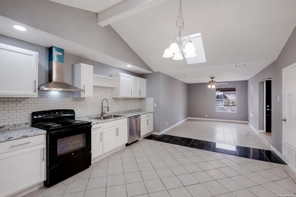 $435,000 | 5318 Costa Mesa Street, San Antonio, TX 78228