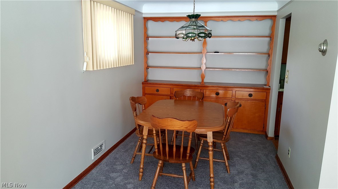 2760 Dentzler Road Parma, OH 44134 - Photo 32 of 35