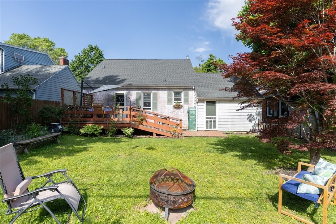 486 Mt Vernon Road Amherst, NY 14226 - Photo 14 of 18 Exterior Back