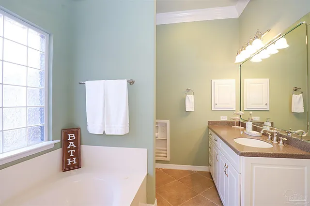 $540,000 | 1364 Autumn Breeze Circle, Gulf Breeze, FL 32563