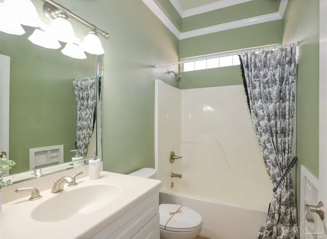 $540,000 | 1364 Autumn Breeze Circle, Gulf Breeze, FL 32563