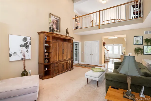 $1,350,000 | 15 Hallocks Run, Somers, NY 10589