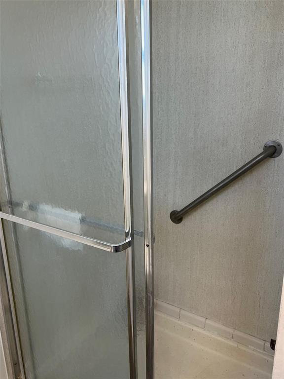 576 Queen Palm Largo, FL 33778 - Photo 28 of 33 a close up of a shower