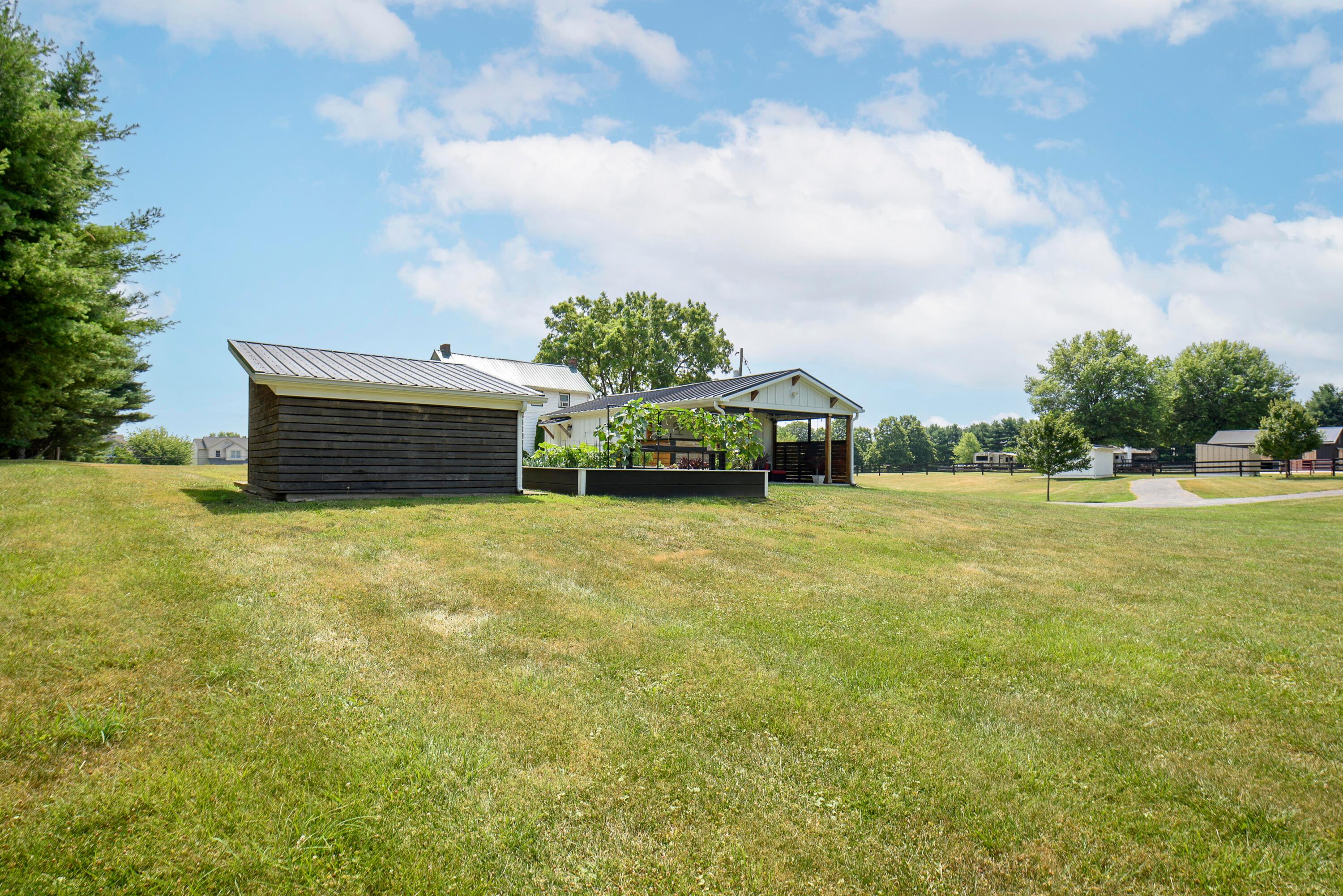 551 Hibbs Road Grove City, OH 43123 - Photo 51 of 76 57