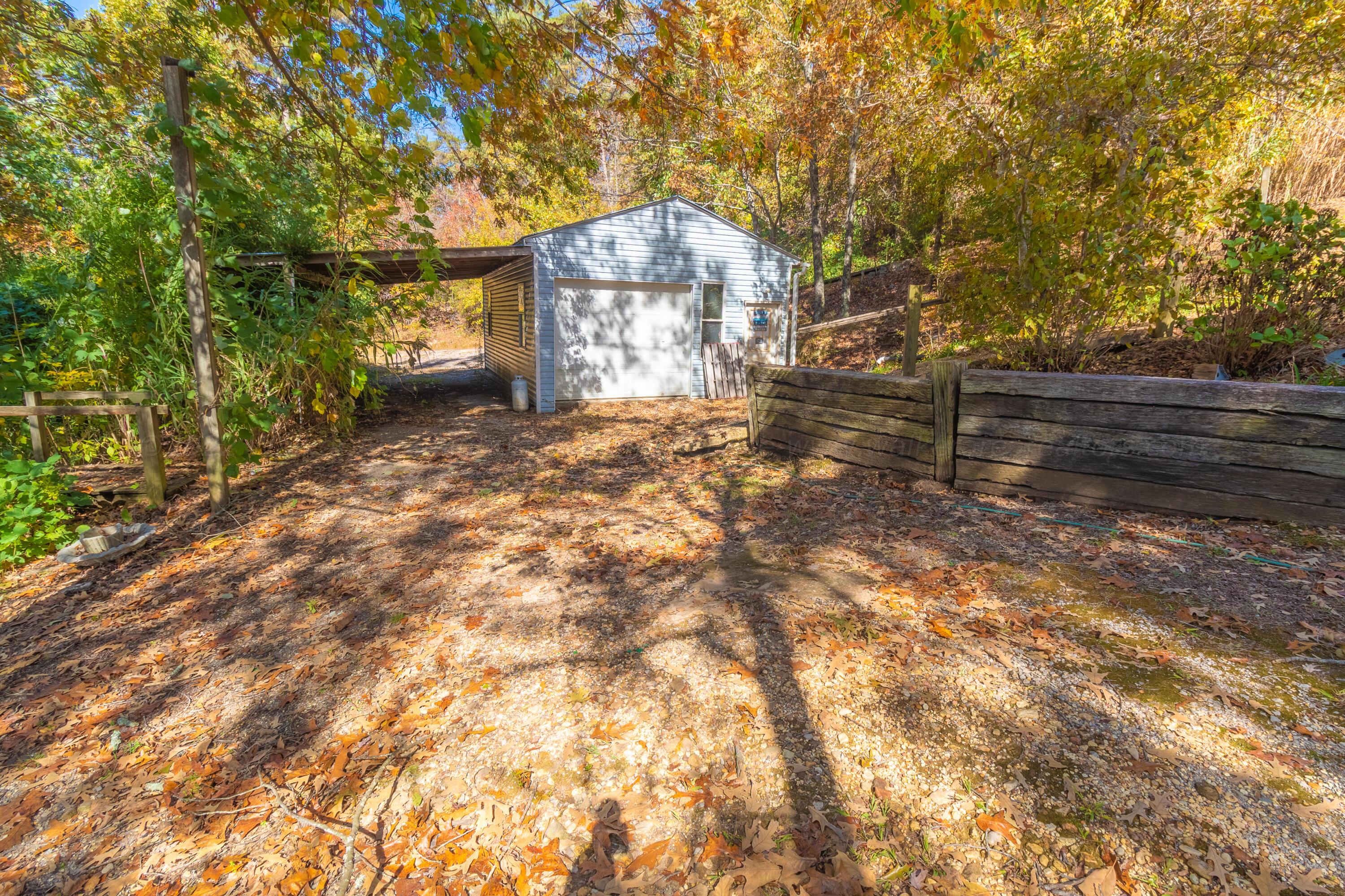 351 Lakeview Road Phil Campbell, AL 35581 - Photo 18 of 33 Gallery Image 18