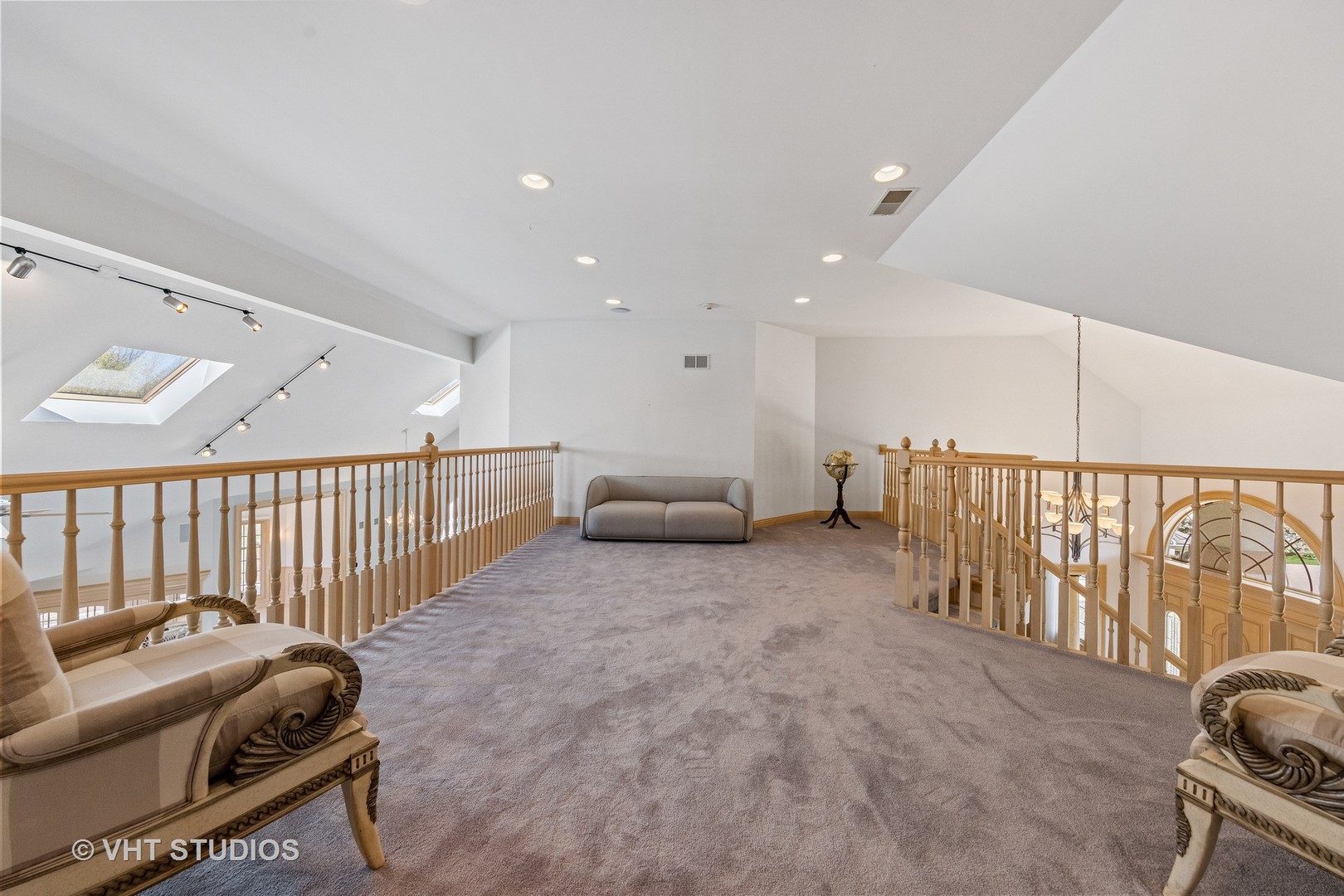 101 Windmill Road Orland Park, IL 60467 - Photo 48 of 56 a living room with furniture and a rug
