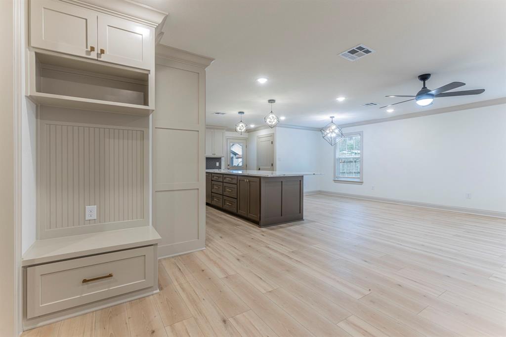 804 North 43rd Street Waco, TX 76710 - Photo 9 of 27