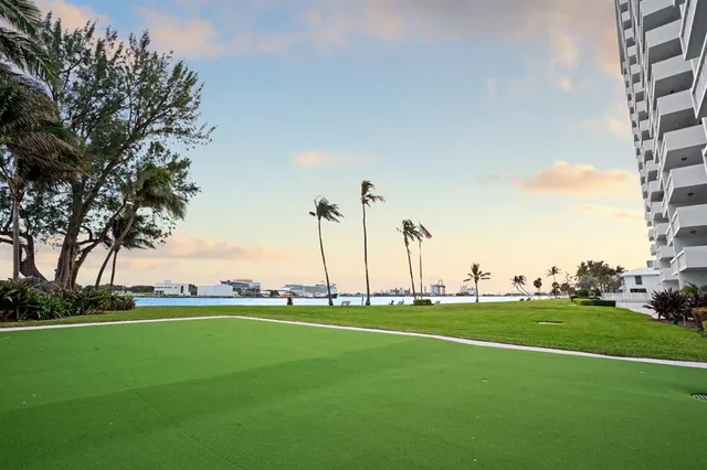 $3,900 | 2100 South Ocean Drive, Unit 16F, Fort Lauderdale, FL 33316