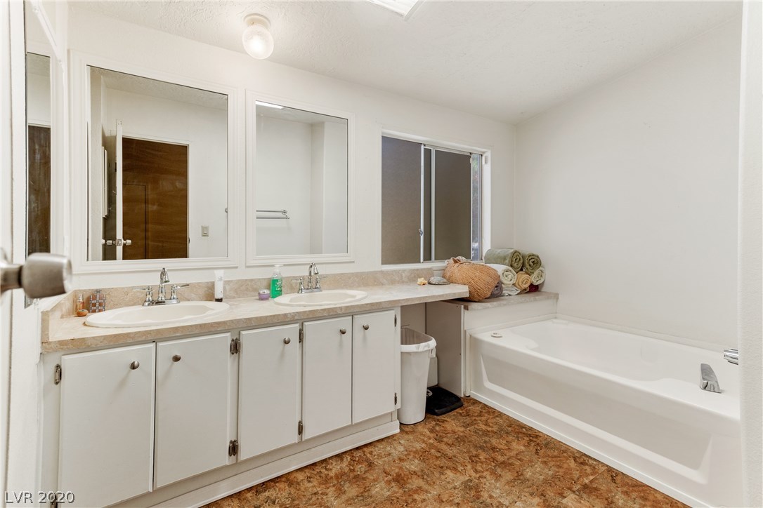 921 Piltz Road Pahrump, NV 89060 - Photo 9 of 19 Gallery Image 9