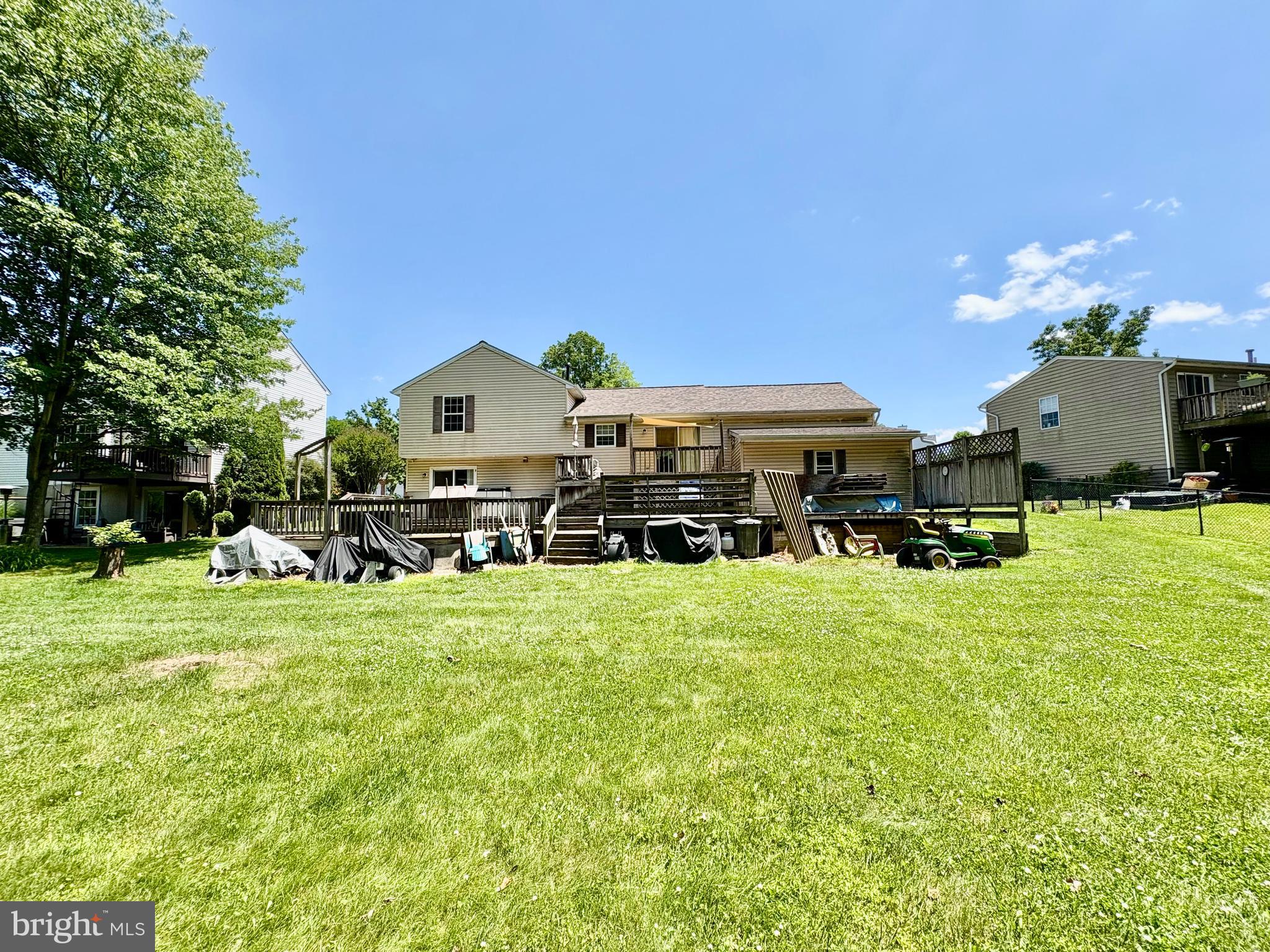 485 Crossing Way Manchester, PA 17345 - Photo 5 of 36