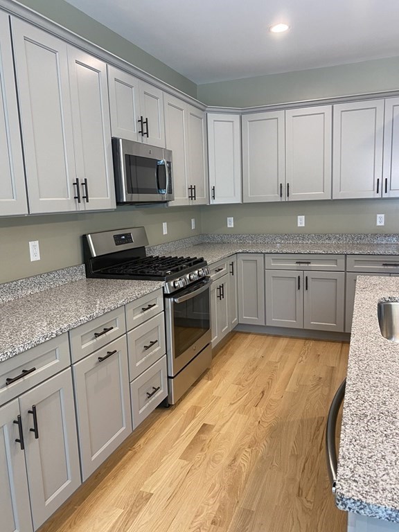 52 Spring Hill Drive, Unit 4 Uxbridge, MA 01569 - Photo 2 of 11