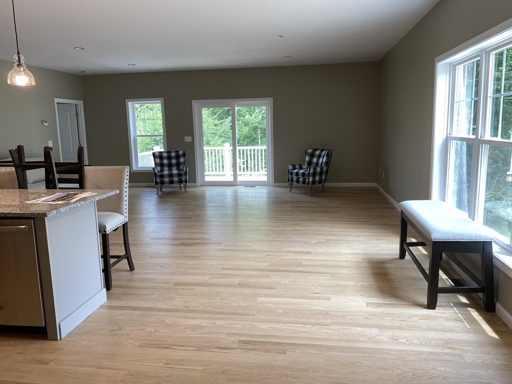 52 Spring Hill Drive, Unit 4 Uxbridge, MA 01569 - Photo 3 of 11