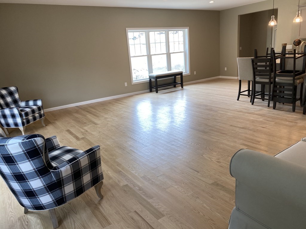 52 Spring Hill Drive, Unit 4 Uxbridge, MA 01569 - Photo 4 of 11