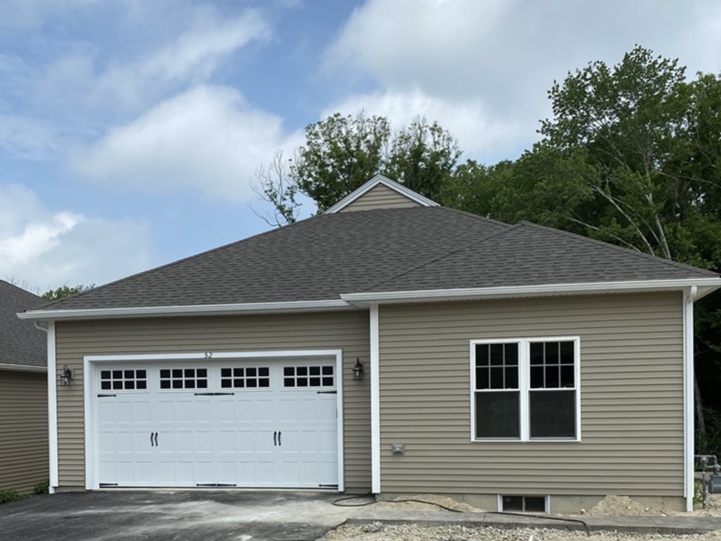 52 Spring Hill Drive, Unit 4 Uxbridge, MA 01569 - Photo 5 of 11