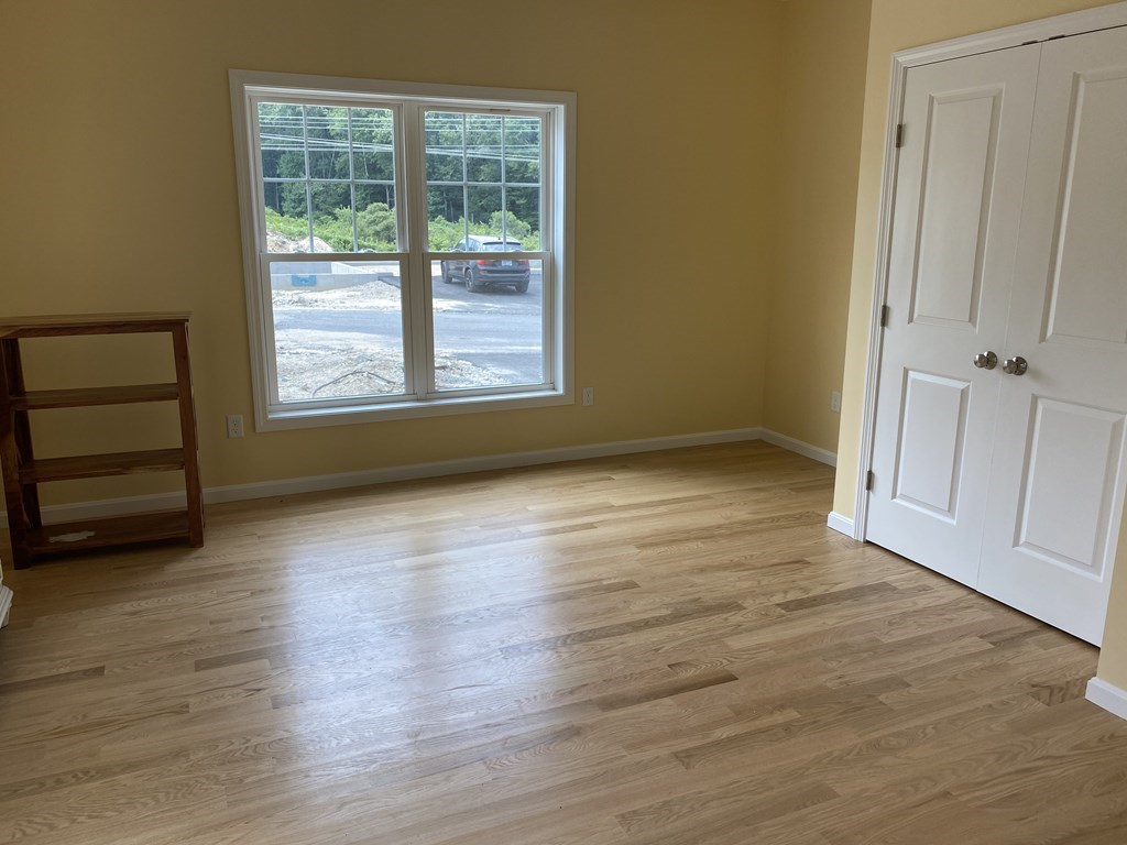 52 Spring Hill Drive, Unit 4 Uxbridge, MA 01569 - Photo 9 of 11