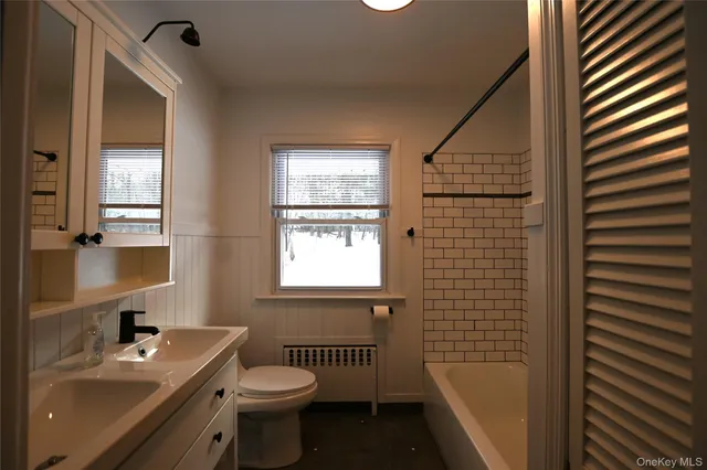 $2,400 | 86 Mill House Road, Unit 2, Marlboro, NY 12542