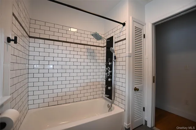 $2,400 | 86 Mill House Road, Unit 2, Marlboro, NY 12542