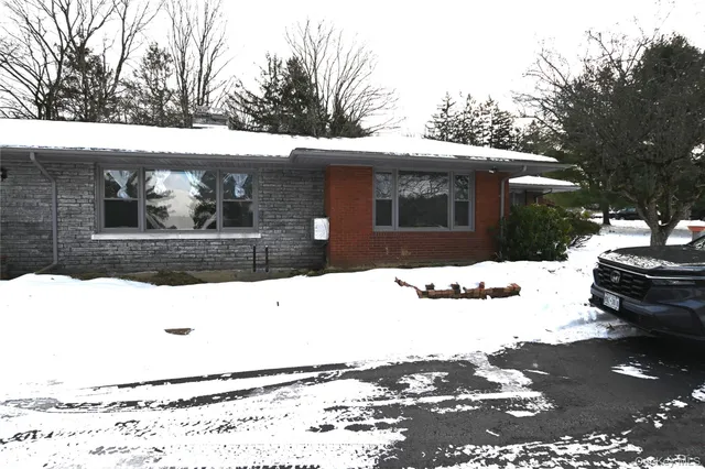 $2,400 | 86 Mill House Road, Unit 2, Marlboro, NY 12542