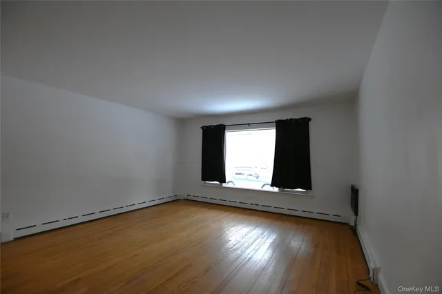 $2,400 | 86 Mill House Road, Unit 2, Marlboro, NY 12542