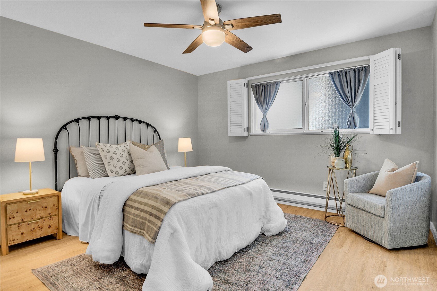 612 Prospect Street, Unit 204 Seattle, WA 98109 - Photo 11 of 18