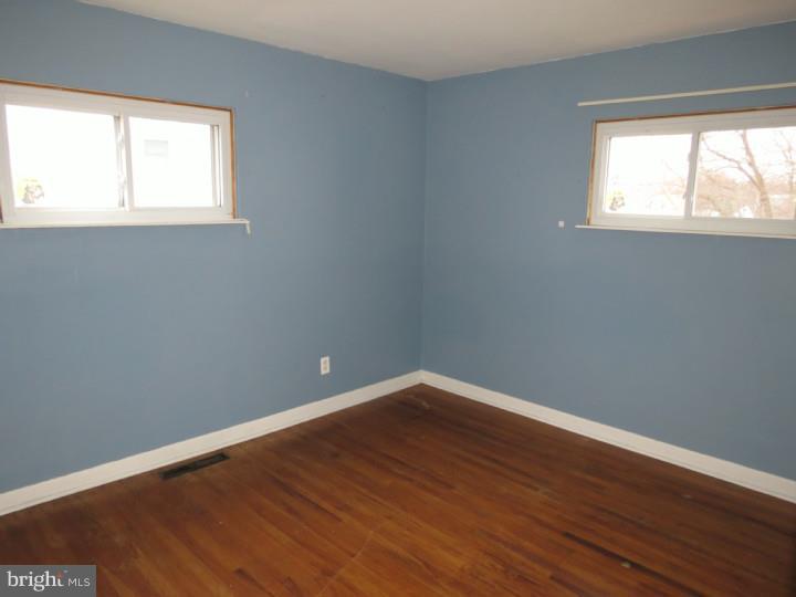 912 St Mark Drive Glendora, NJ 08029 - Photo 10 of 18 Bedroom 2