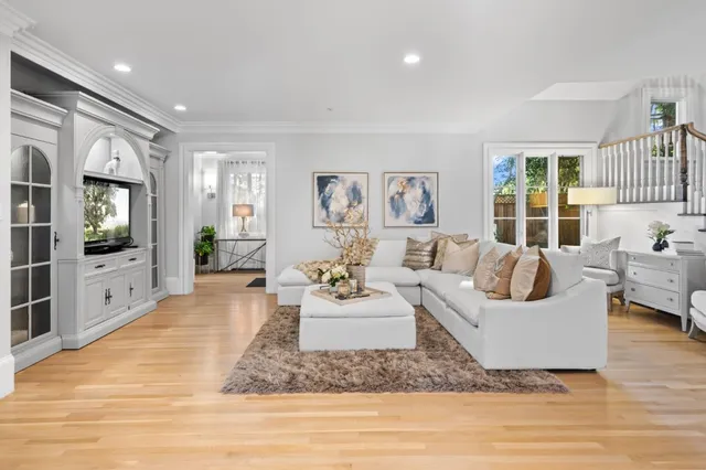 $5,388,888 | 19050 Camino Barco, Saratoga, CA 95070